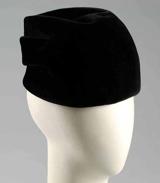 Toque — Cristobal Balenciaga|House of Balenciaga