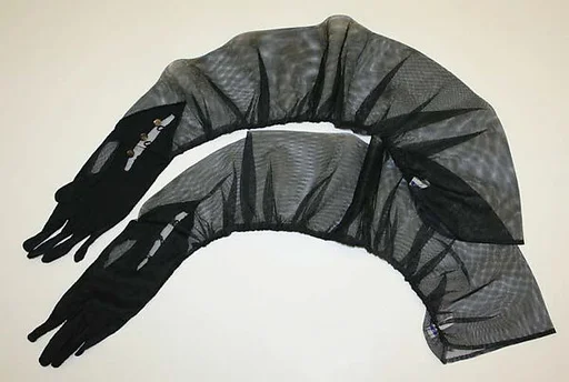 Evening gloves