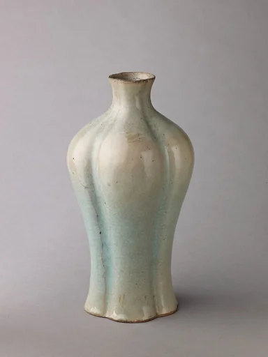 Quatrefoil vase, Jun ware