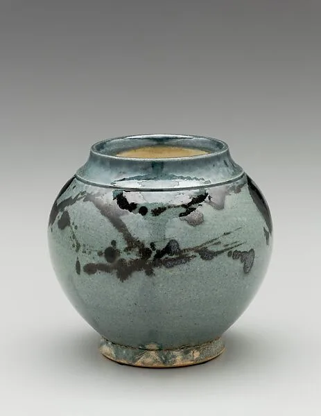 Vase — Roblin Pottery|Linna Vogel von Fogelstein Irelan|Alexander William Robertson