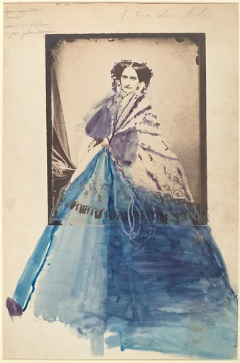 [La Comtesse in Lace Shawl]