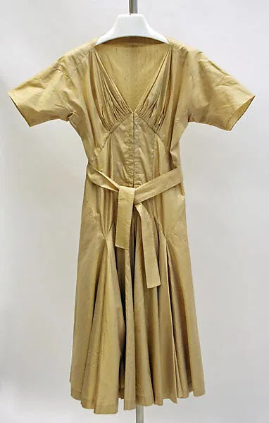 Dress — Madame Grès (Germaine Émilie Krebs)