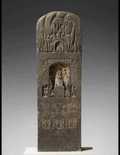 北魏建義元年　石雕造像碑|Stele commissioned by members of a devotional society