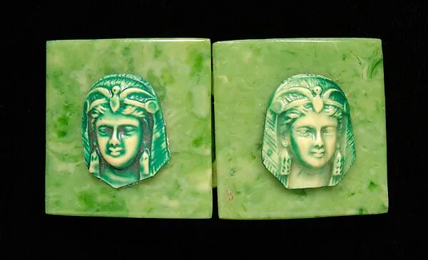 Belt buckle — Unknown
