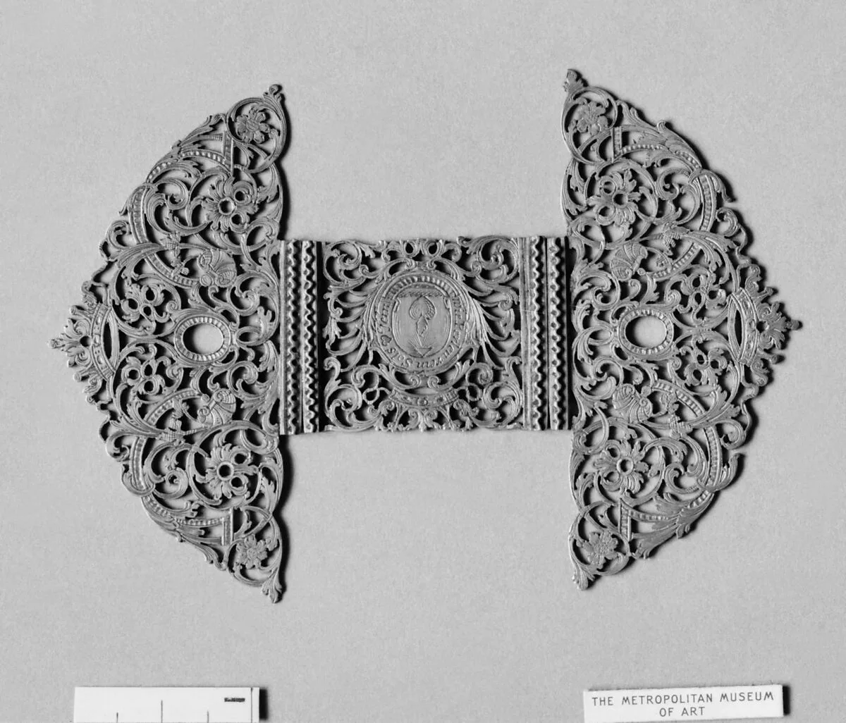 Book clasp — Unknown