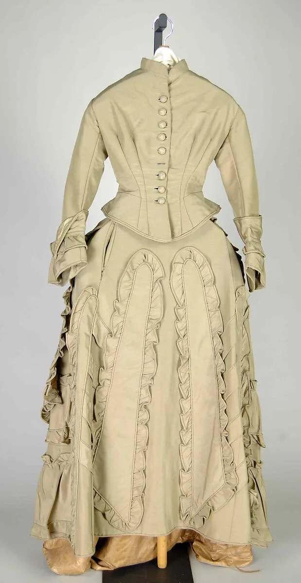 Wedding Dress — Unknown