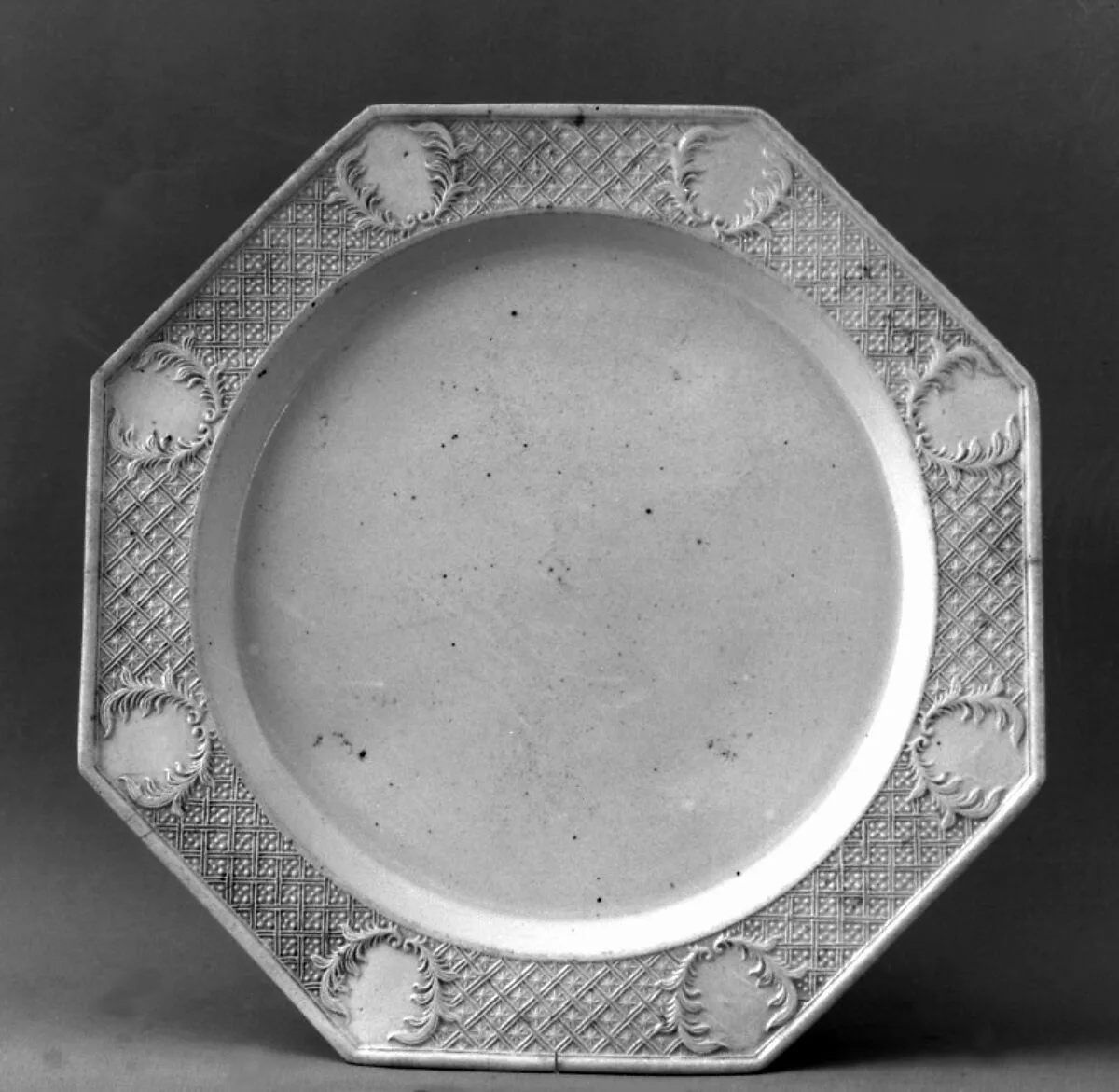 Platter — Unknown