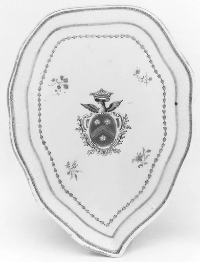 Sauceboat tray (part of a service)