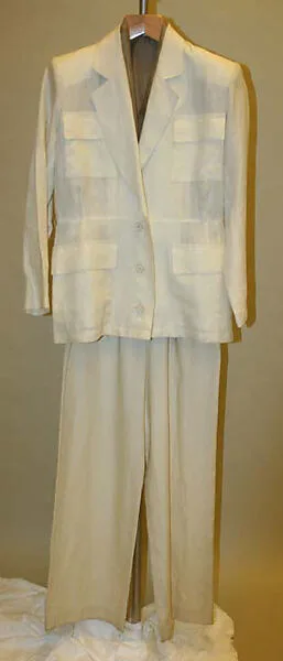Ensemble — Calvin Klein|Calvin Klein, Inc.