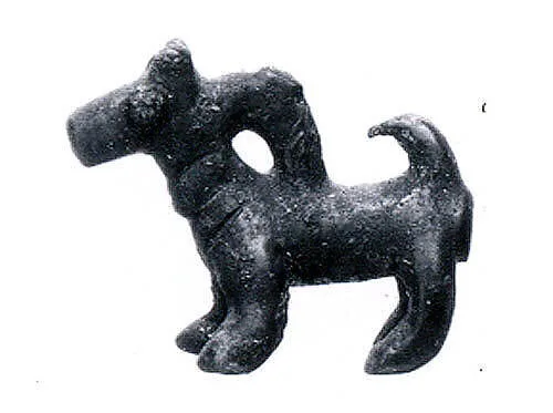 Pendant in the form of a dog — Unknown