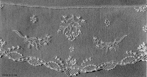 Sleeve ruffle (Engageante) (one of a pair)
