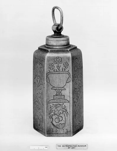 Wine can