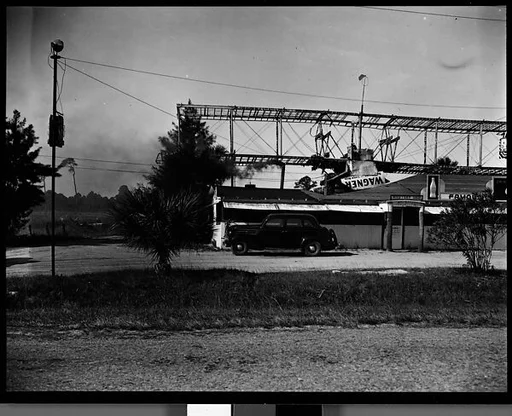 [Mystery Ship Roadside Restaurant, Florida]