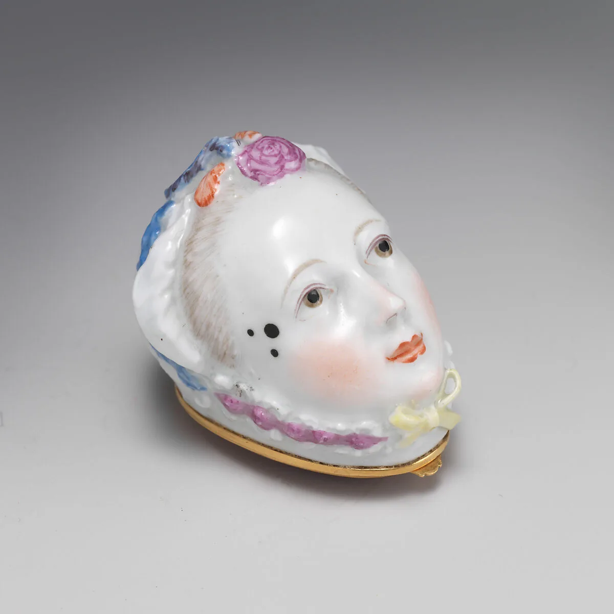 Lady's head — Chelsea Porcelain Manufactory