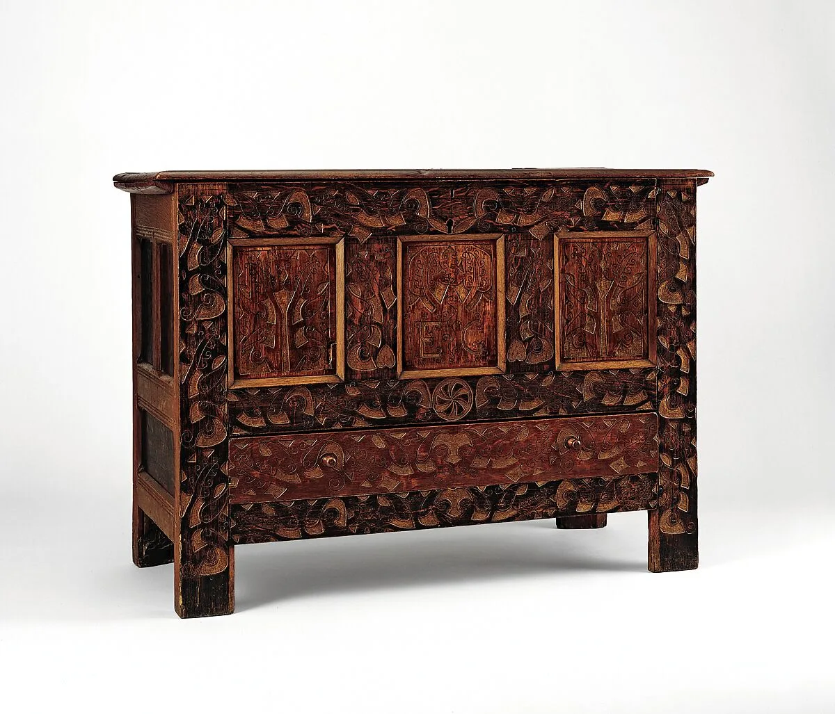 Chest-with-drawer — Unknown