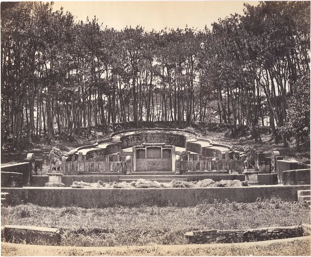 Mandarin Grave at Foochow — Tung Hing