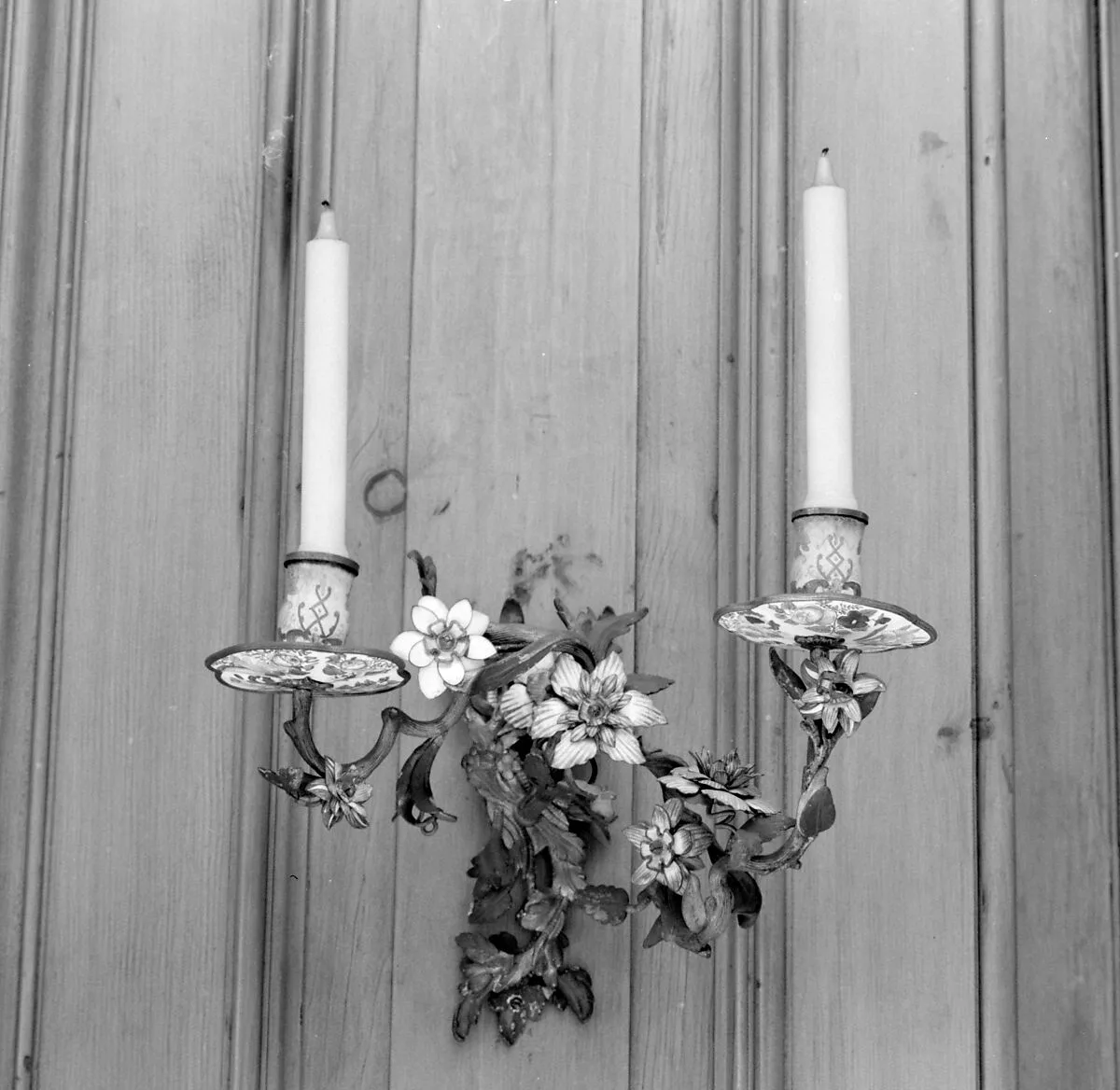 Pair of two-light wall brackets — Unknown