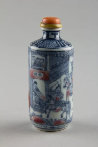 晚清 青花釉裏紅人物故事圖鼻煙壺|Snuff bottle with theatrical scene