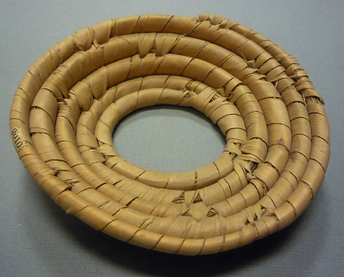Pot stand — Unknown