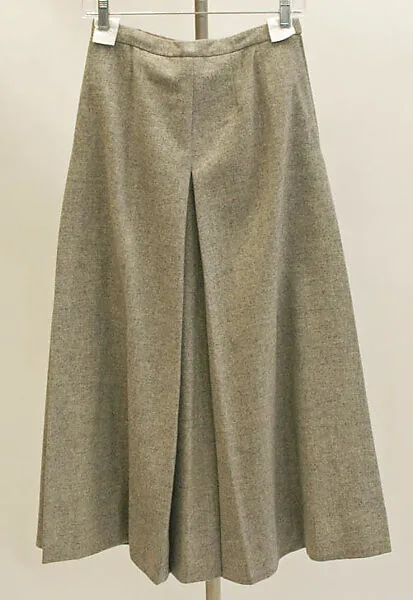 Skirt — Halston