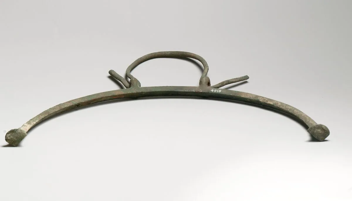 Handle, swinging, of a bowl — Unknown