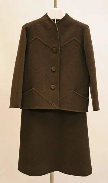 Suit — Madame Grès (Germaine Émilie Krebs)