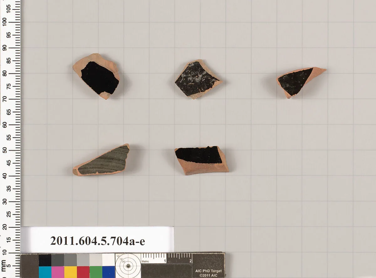 Terracotta fragments of kylikes (drinking cups) — Unknown
