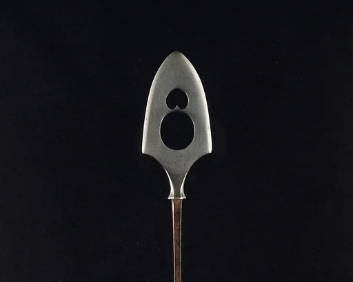 Arrowhead (<i>Yanone</i>)