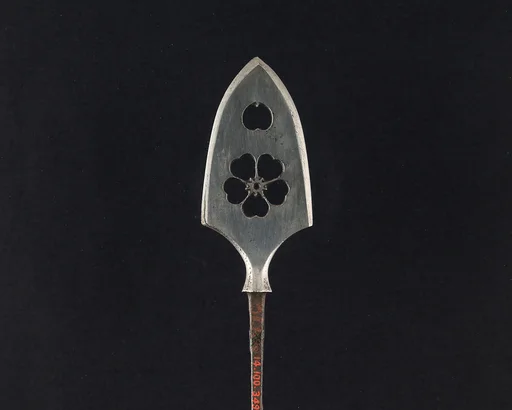 Arrowhead (<i>Yanone</i>)