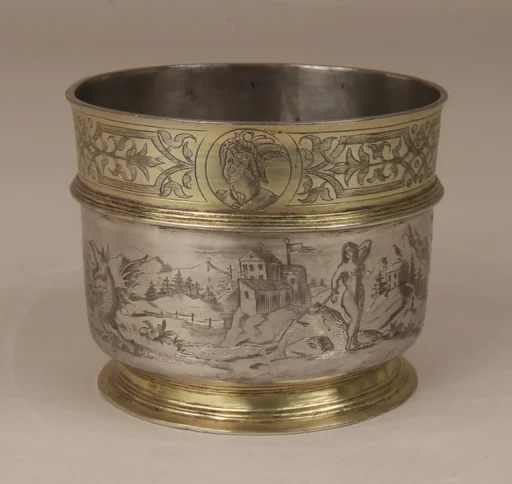 Cup