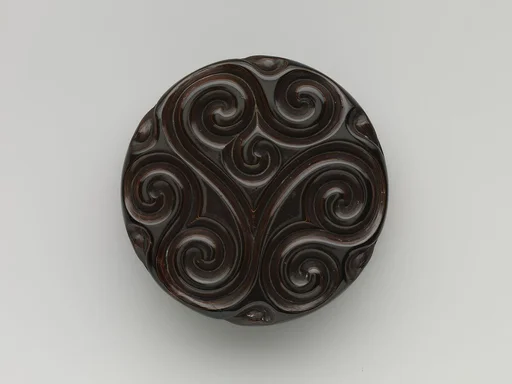 元 黑面剔犀香草紋漆盒|Incense box with fragrant grass design