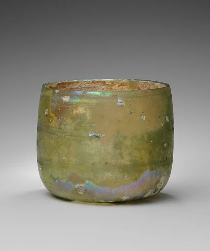 Glass cup
