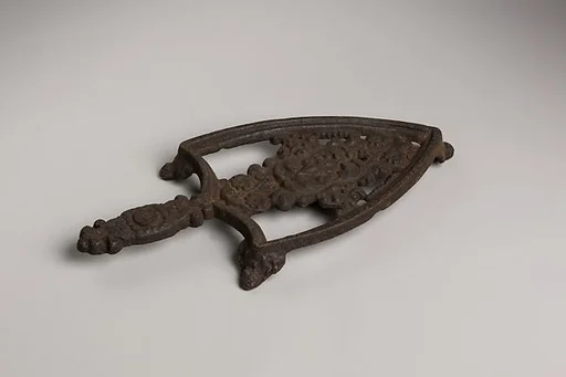 Trivet
