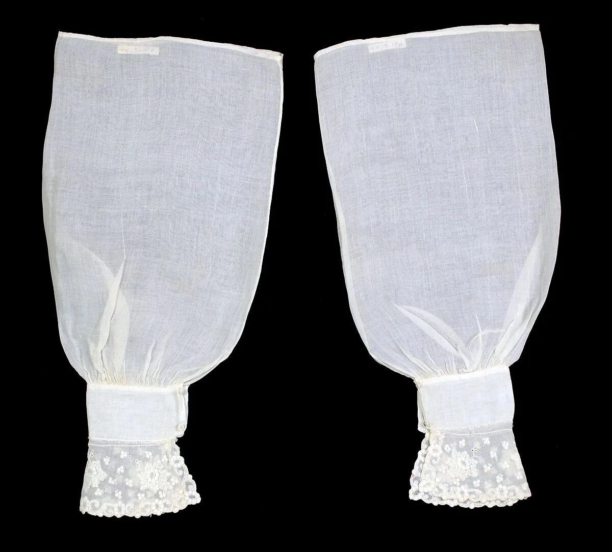 Undersleeves — Unknown