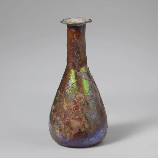 Glass perfume bottle
