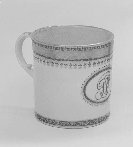 Cup (part of a service)