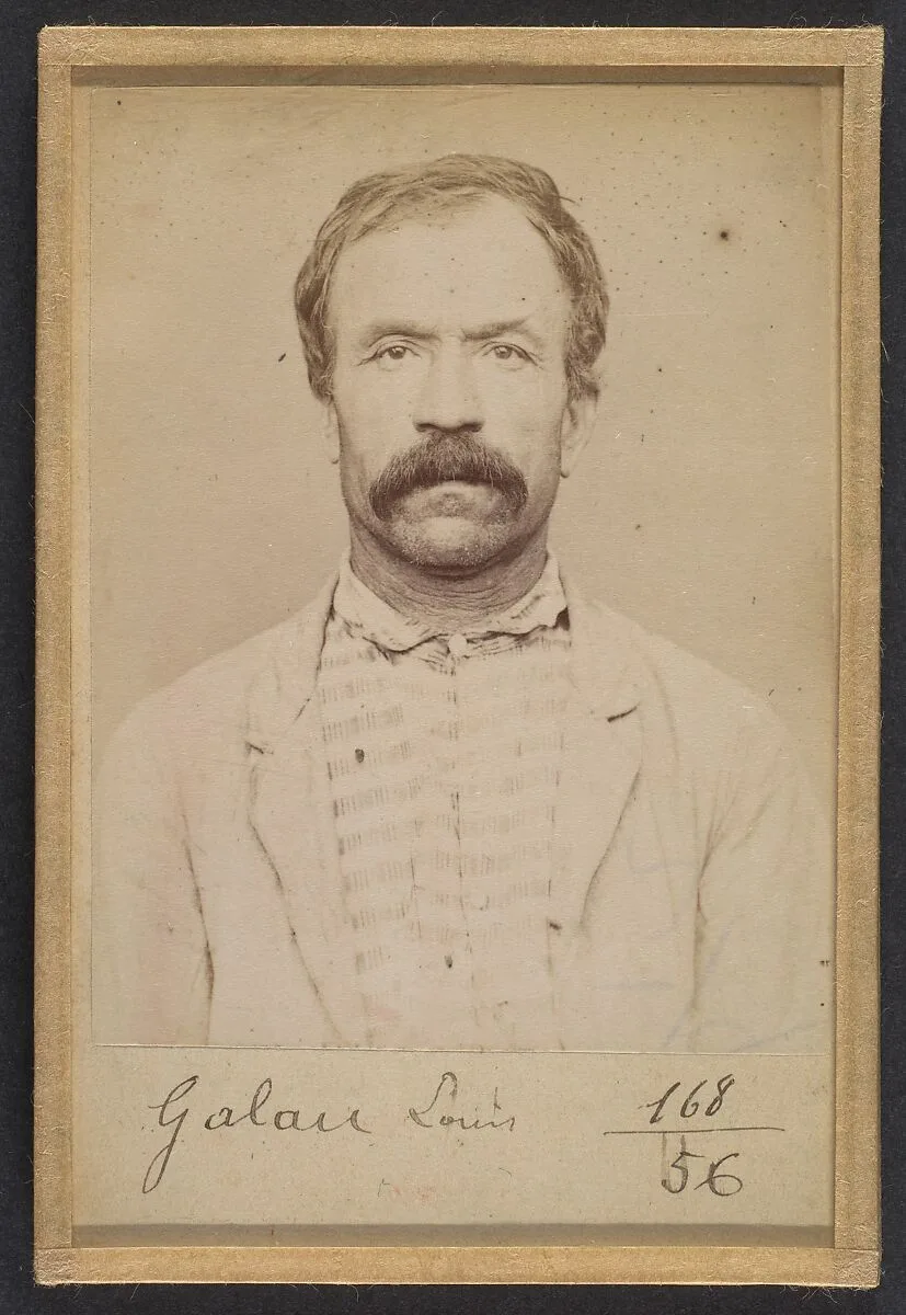 Galau (ou Gallot). Louis. 53 ans, né à Meriziès (Tarn). Charron. Anarchiste. 21/8/93. — Alphonse Bertillon