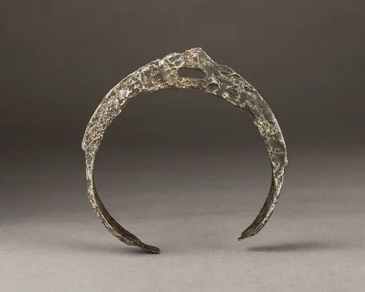 Stirrup
