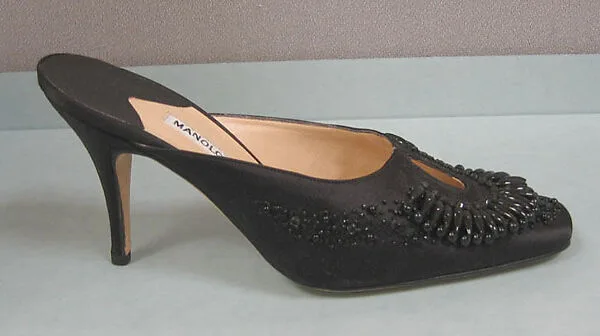 "Torna" — Manolo Blahnik