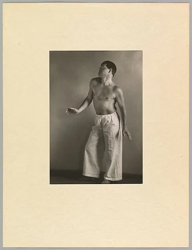 [Raoul Hausmann]