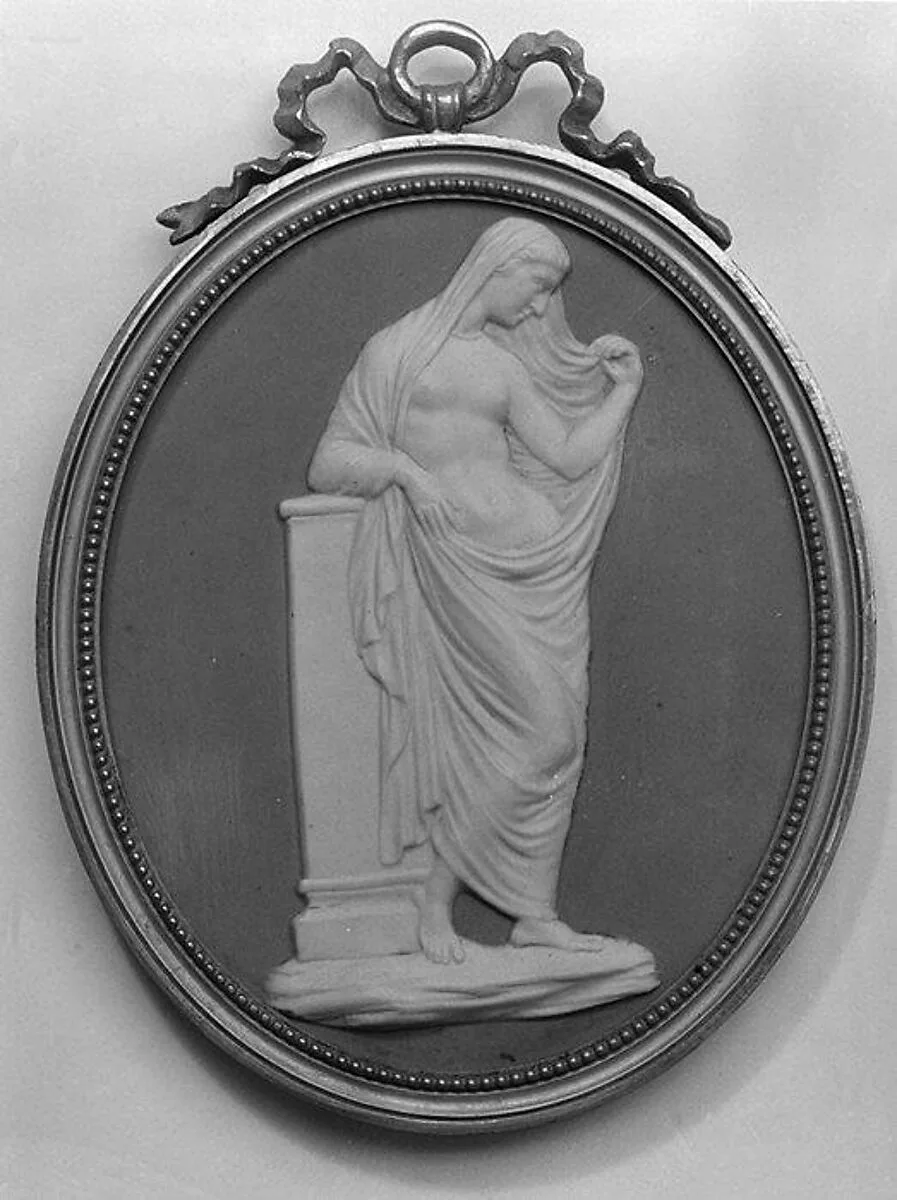 Cameo medallion — Wedgwood and Bentley