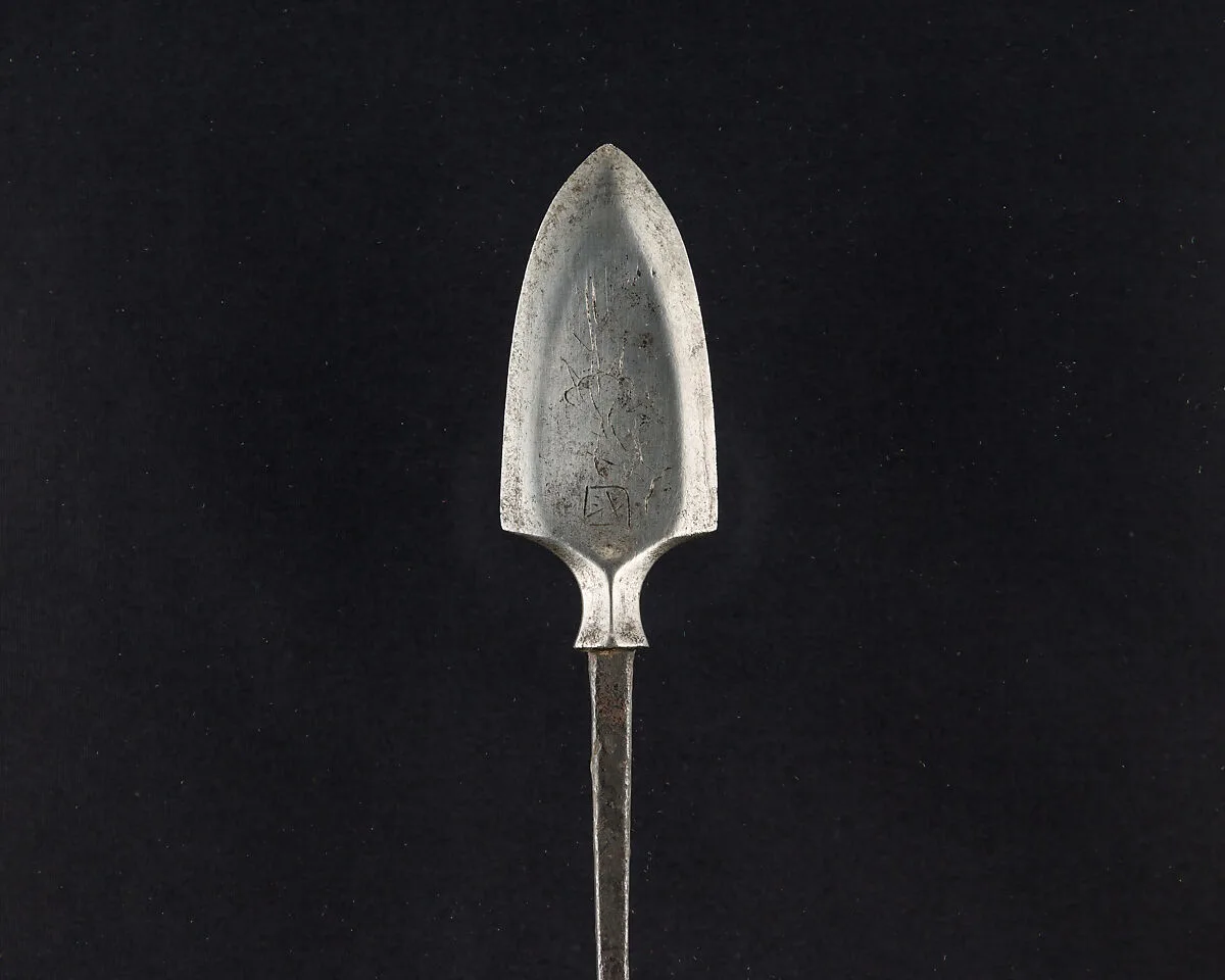 Arrowhead (<i>Yanone</i>) — Unknown
