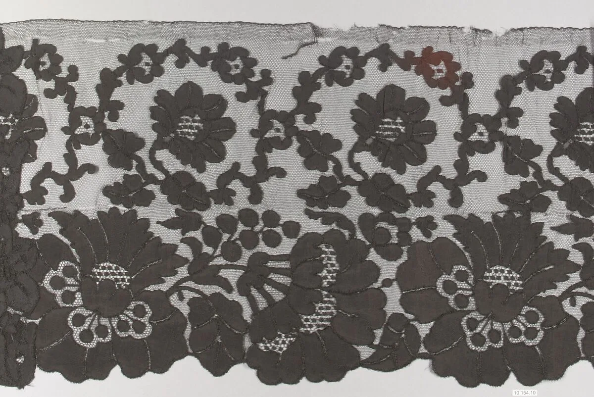 Fragment of flounce — Unknown