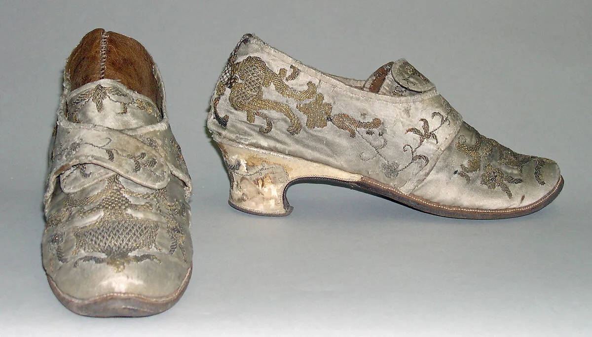 Shoes — Unknown