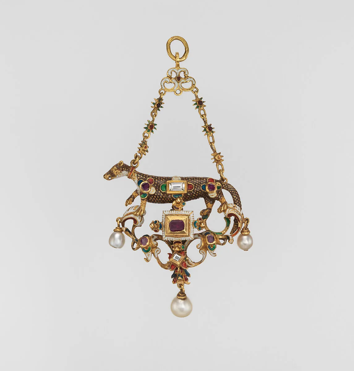 Pendant in the form of a ferret — Unknown