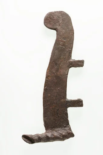 Feather attachment for a statuette