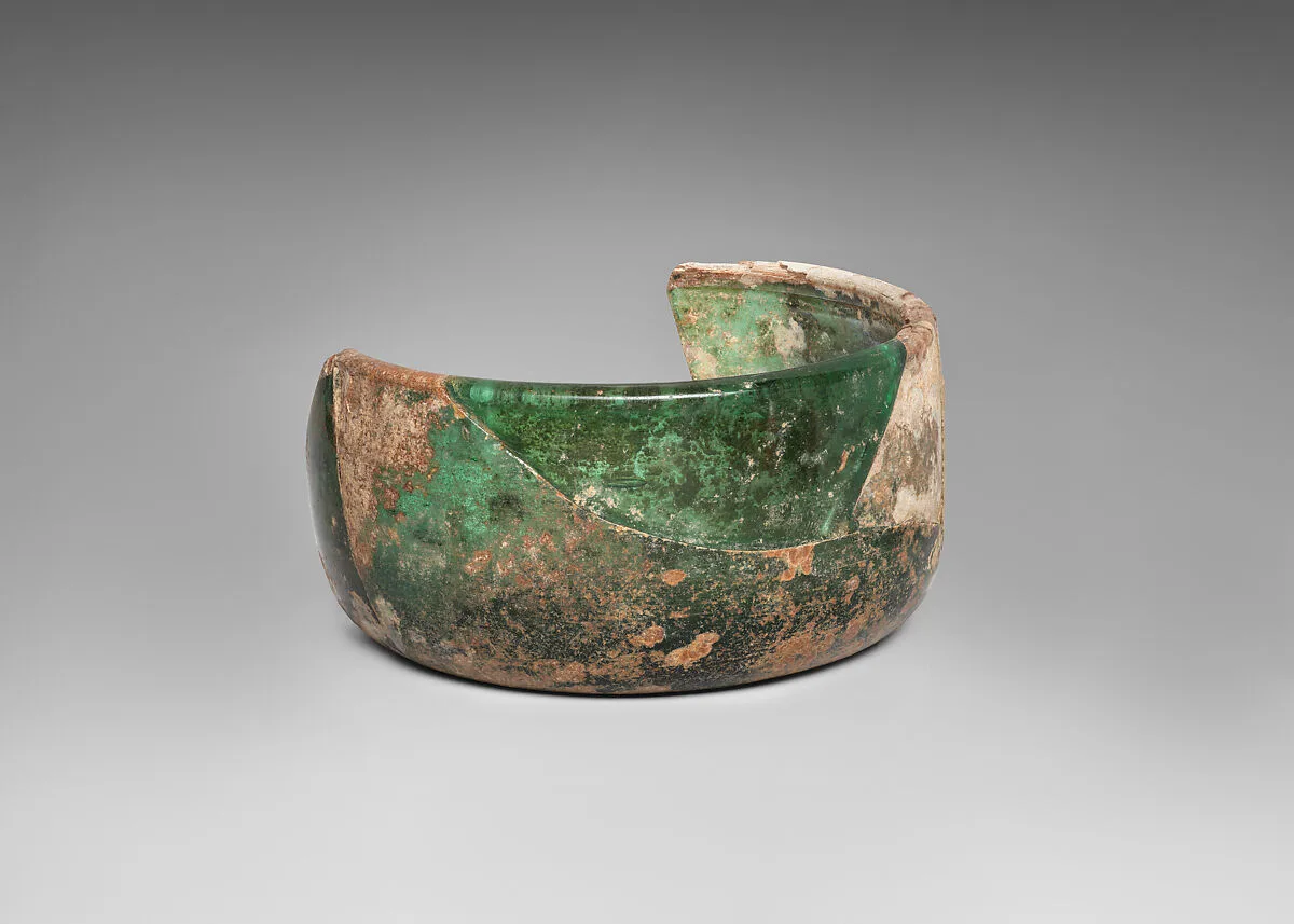 Glass bowl — Unknown