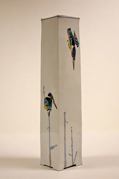 武腰潤作 翡翠の絵長瓶|Tall Vase with Kingfishers — Takegoshi Jun
