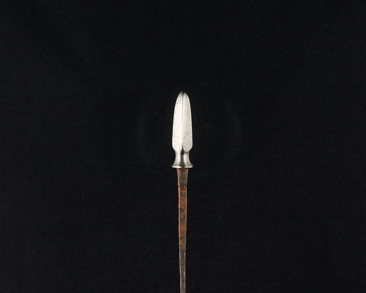 Arrowhead (<i>Yanone</i>) — Unknown