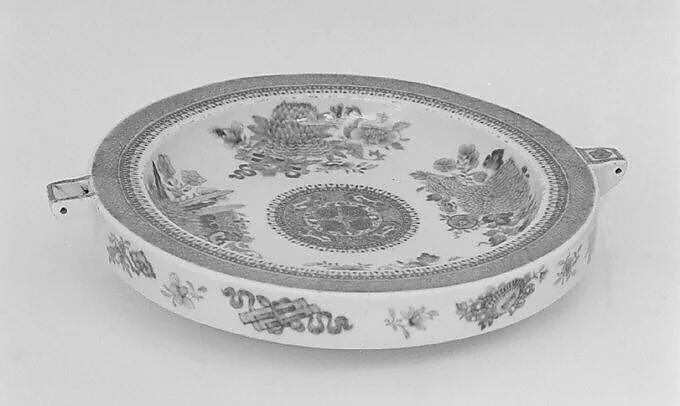 Hot water plate — Unknown